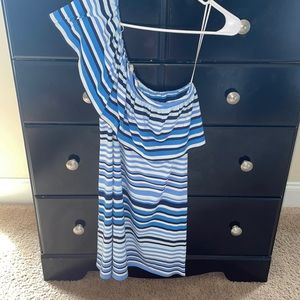 New with tags off the shoulder blouse